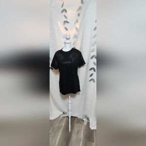Fresh Laundry Black T-shirt Size: M